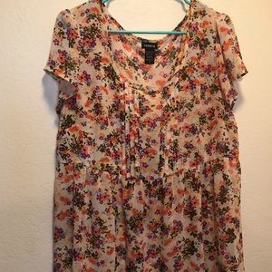 Torrid white and multicolored flowered top size 0